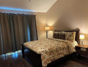 3 bedrooms, iron/ironing board, free WiFi, bed sheets