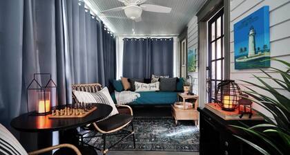 Tranquil Avondale Home, Walkable to Food & Shops!