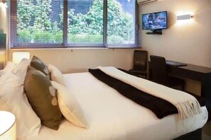1 chambre, bureau, fer et planche Ă repasser, Wi-Fi