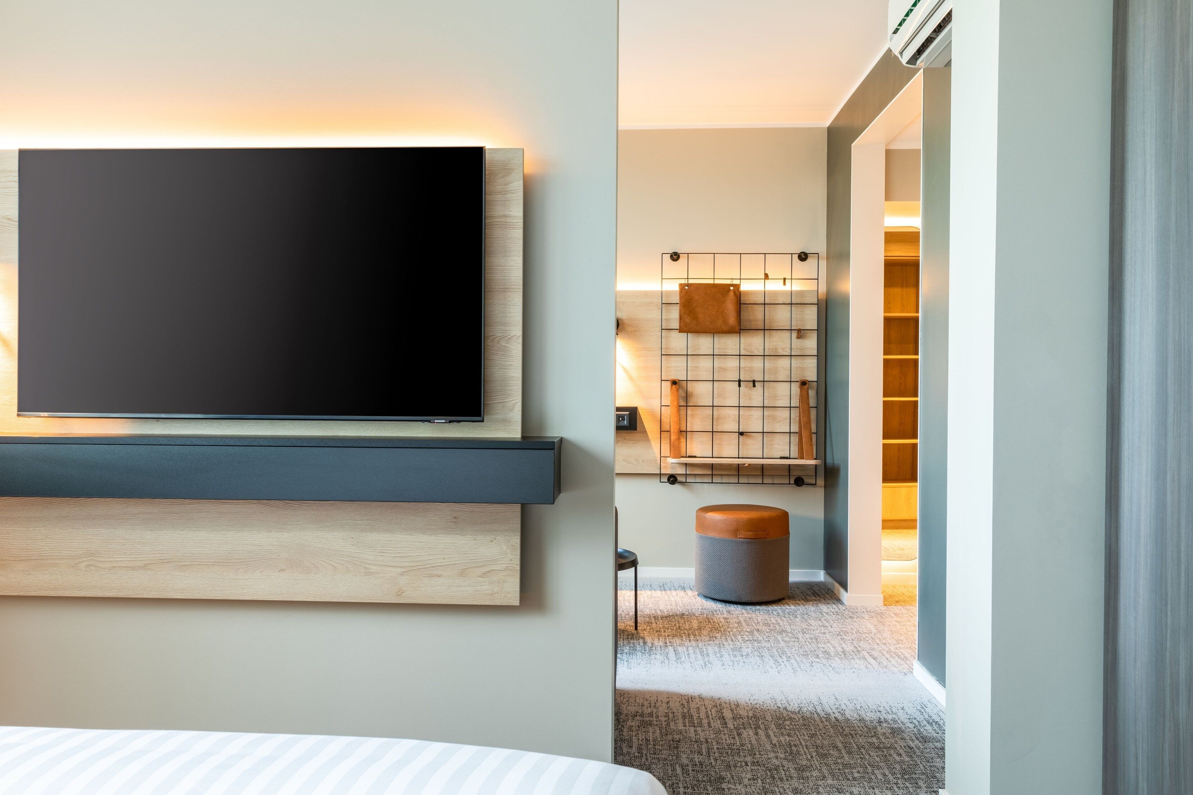 Hypo-allergenic bedding, desk, laptop workspace, soundproofing