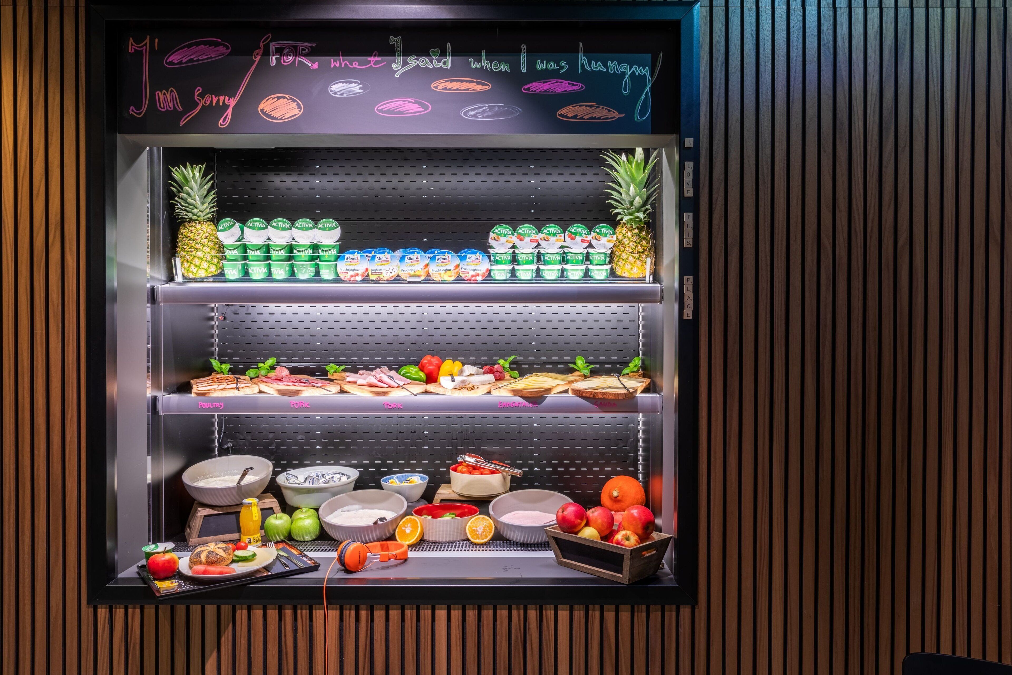 daily continental breakfast (eur 18 per person)