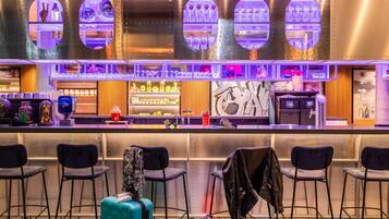 Bar (en la propiedad)