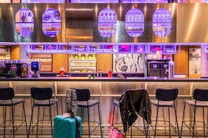 Bar (in der Unterkunft)