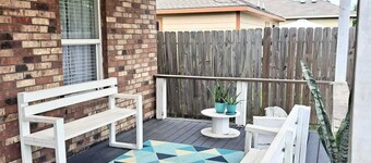 Beautiful house close to the sea