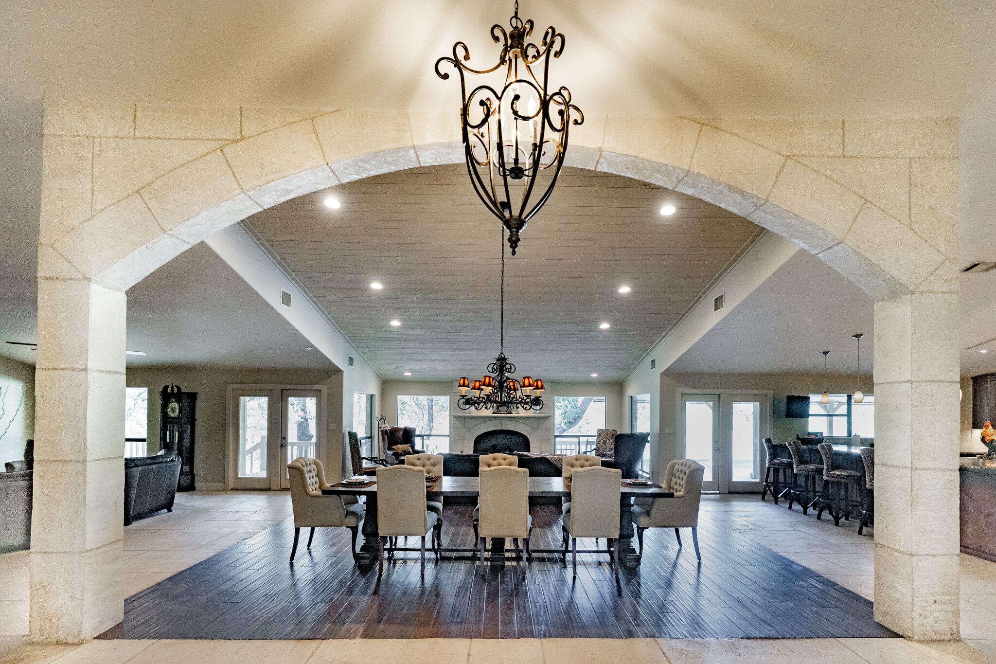 Mustang Meadows: Luxury Texas Hill Country Retreat
