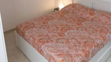 2 quartos, escrivaninha, Wi-Fi de cortesia, roupa de cama