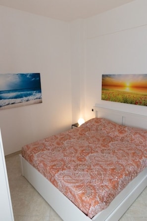 2 chambres, bureau, Wi-Fi gratuit, draps fournis