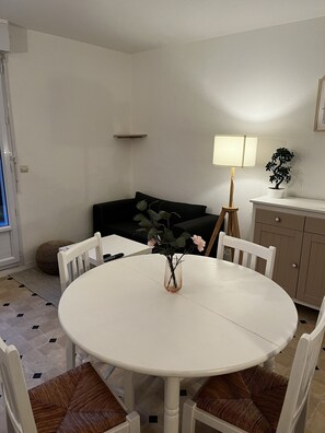 Dining - Une Parenthèse à Dives sur mer (Dives-sur-Mer)