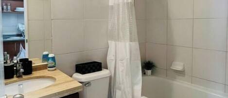 Kombinert dusj/badekar