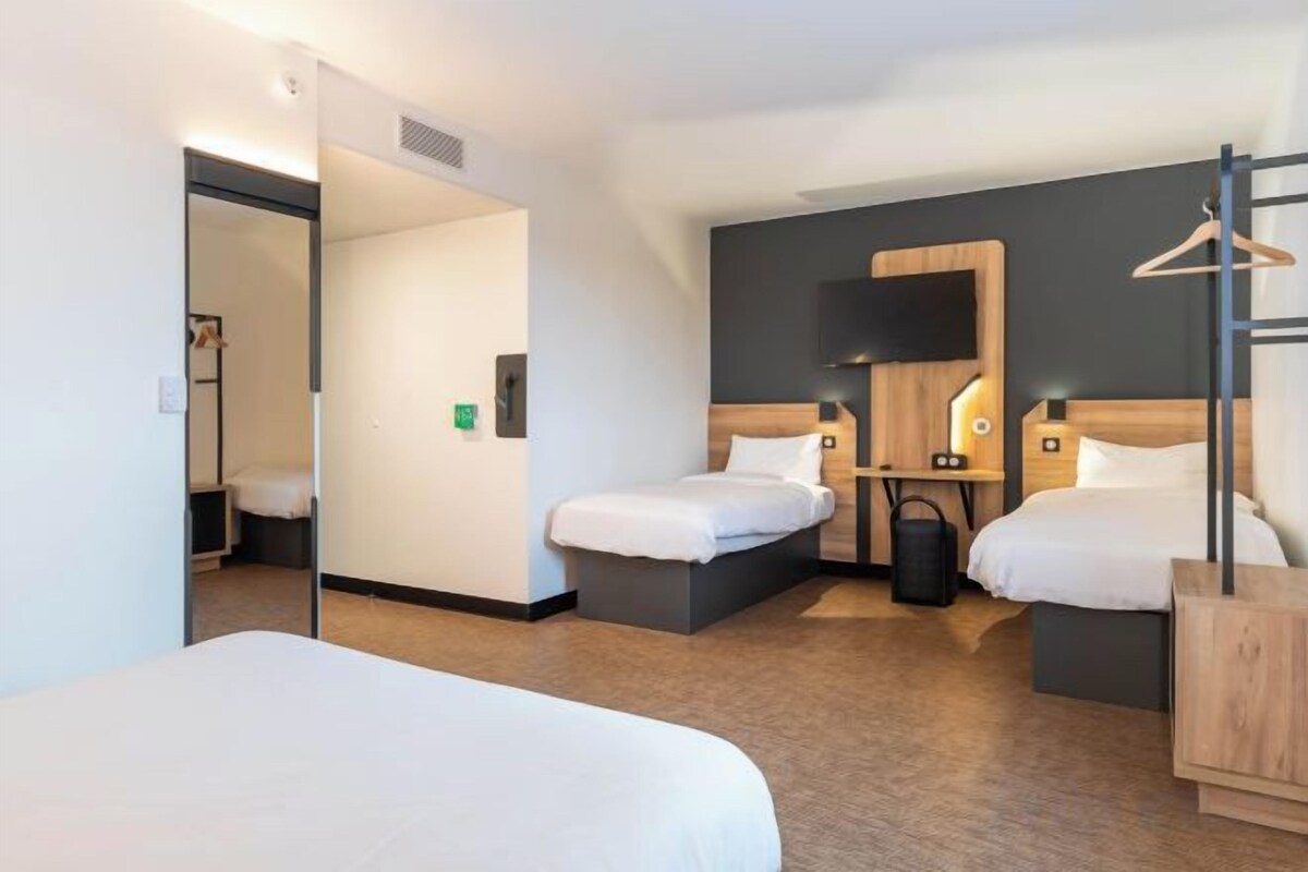 Quadruple room