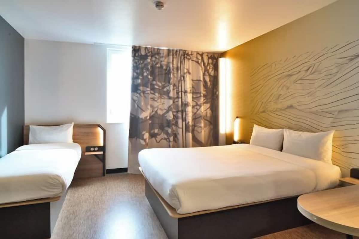 Desk, free WiFi, bed sheets