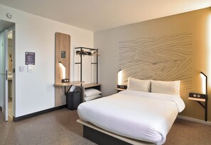 Chambre Double Standard, 1 lit double, accessible aux personnes à mobilité réduite, non-fumeur