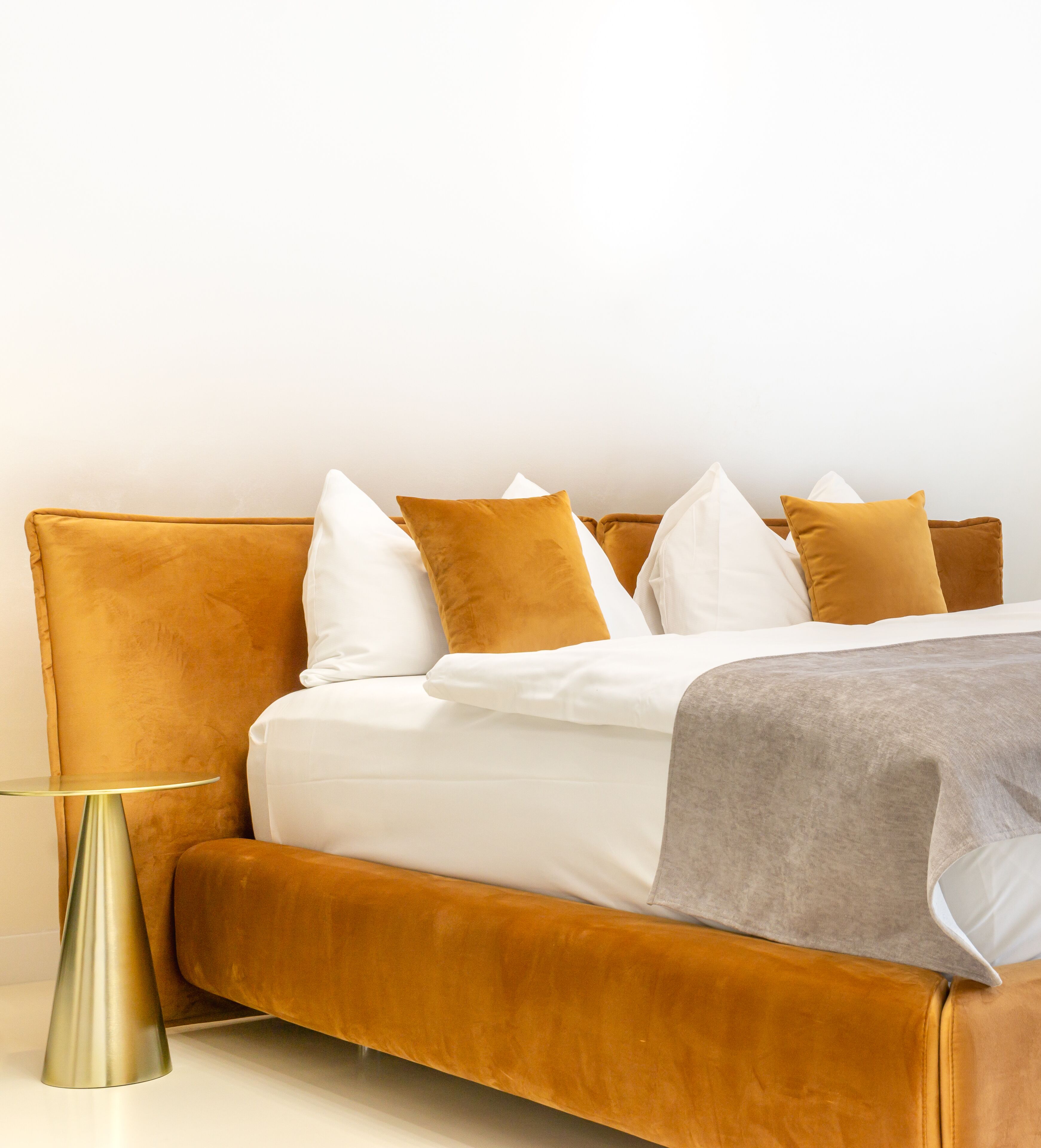 presidential studio suite | premium bedding, down duvets, minibar, in-room safe