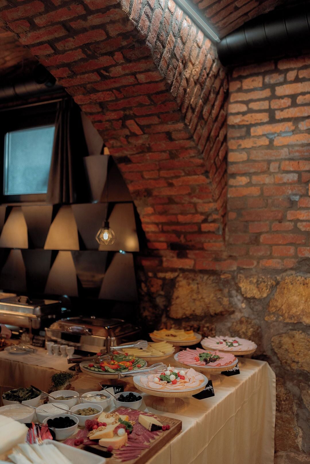 Daily buffet breakfast (EUR 15 per person)