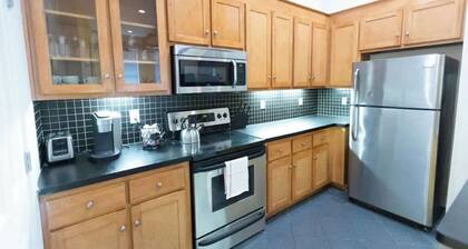 Lovely 2 bedroom (2A) unit with free parking.
