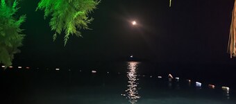 อายชิ โรงแรม