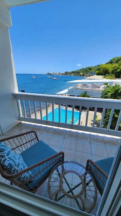 Oceanfront Hotel Room with Pool
