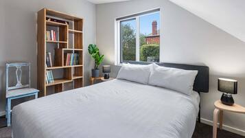 2 chambres, fer et planche Ă repasser, Wi-Fi, draps fournis