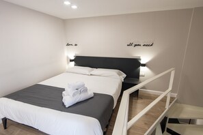 1 bedroom, free WiFi, bed sheets - Five Boutique Rooms - Camera 1 (Naples)