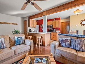 Smart TV, books - Where Mountain Adventures Meet Lakeside Relaxation (McCall)