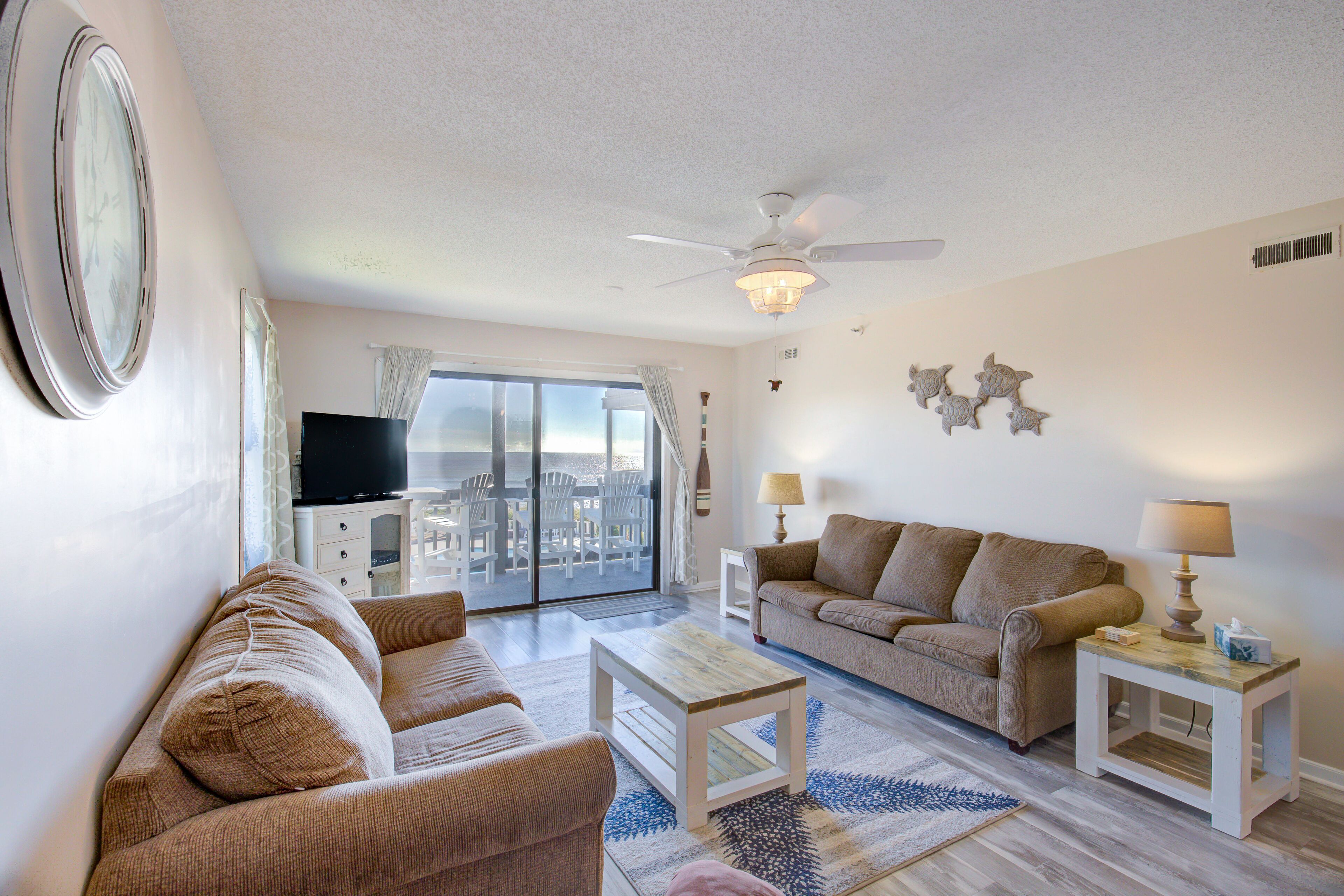 Oceanfront condo with elevator, private beach, ocean view, community pool, grill