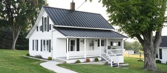 Get away from it all @ The Painter's Cottage