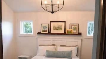 2 bedrooms, desk, free WiFi, bed sheets
