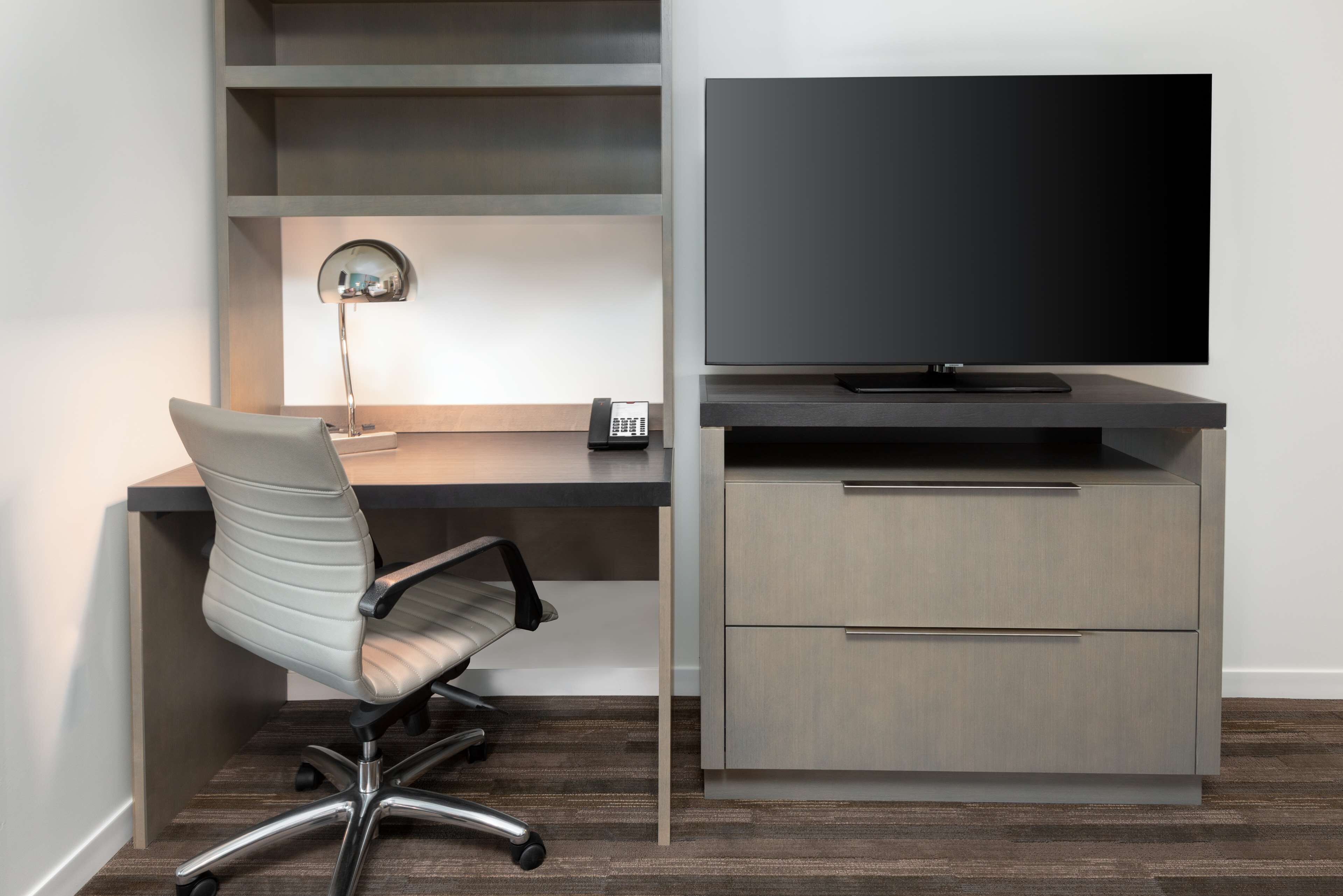 hypo-allergenic bedding, in-room safe, desk, laptop workspace