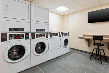 Hyatt House Orlando Airport - Image 44