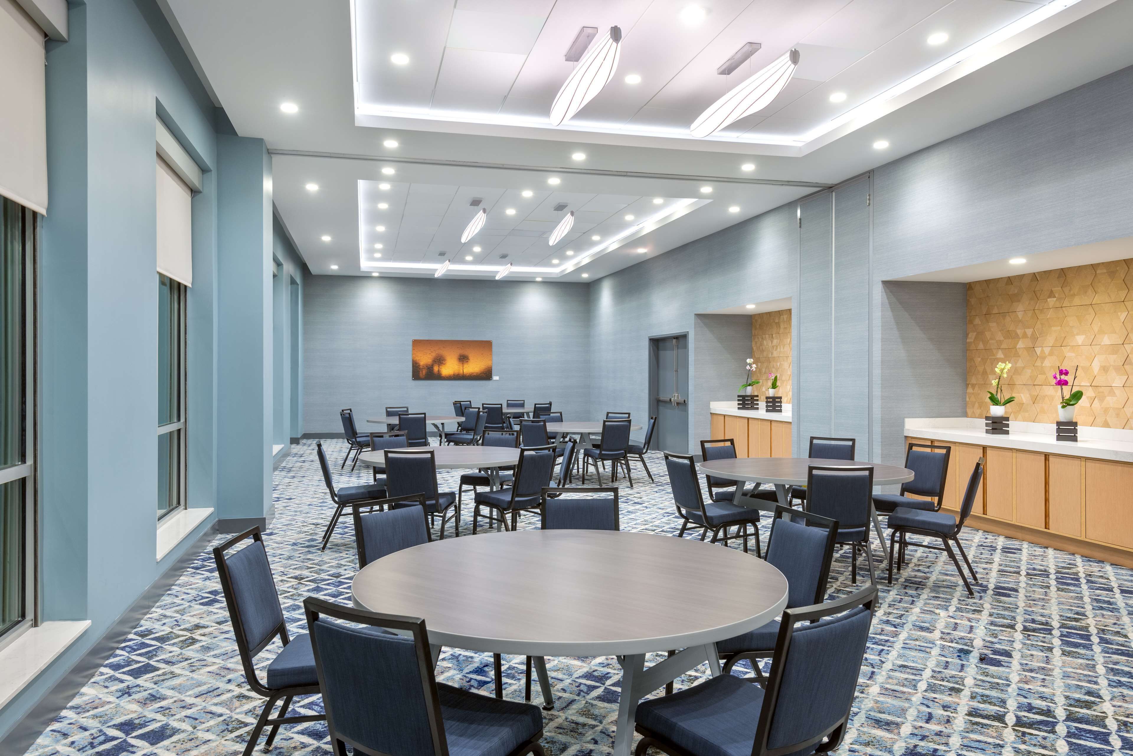 Meeting facility