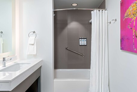 Hyatt House Orlando Airport - Image 6