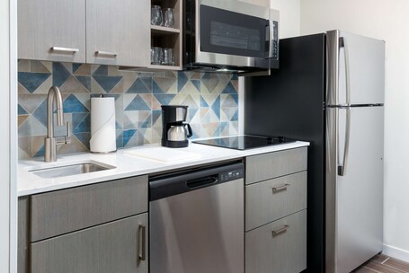 Hyatt House Orlando Airport - Image 35
