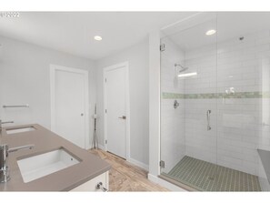 Combined shower/tub, hair dryer, towels, soap - Contemporary Farm House (Hillsboro)