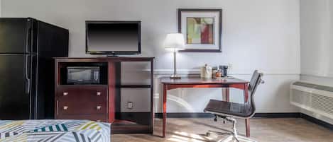 Decoración individual, mobiliario individual, escritorio y wifi gratis