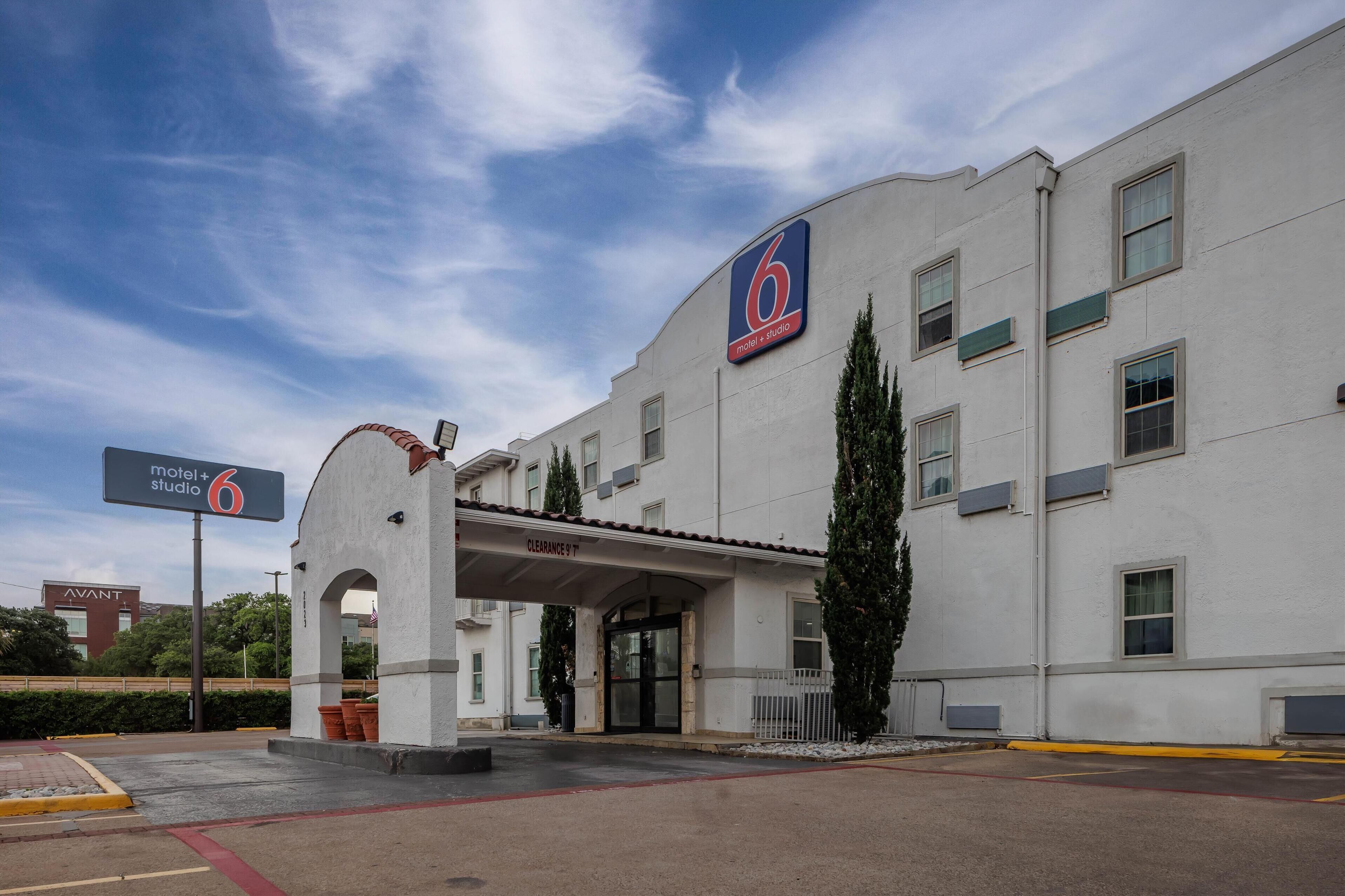 Foto - Studio 6 Suites - Dallas, TX - Downtown