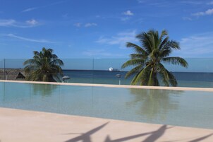 Outdoor pool, pool loungers