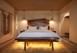 Caja de seguridad en la habitación, wifi gratis y ropa de cama