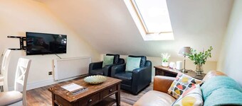 Westend Hideaway #1 - Sleeps 4