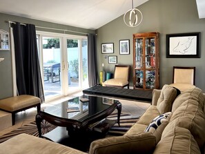 Smart TV, fireplace, video games, DVD player