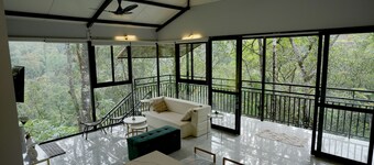 Aura Tree House Villa Farm