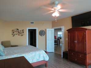 3 chambres, fer et planche à repasser, Wi-Fi gratuit, draps fournis