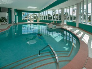 Piscine couverte, piscine extérieure