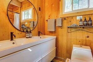 Free toiletries, hair dryer, towels