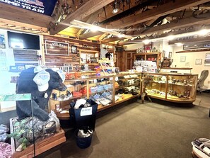 Unclassified image, 5 of 14, button