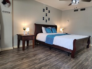 1 habitación, escritorio, tabla de planchar con plancha y wifi gratis