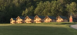 Exterior - #3Cabins cottages,fishing,creeks, ponds,nature trails,anniversaries celebrations (Oneida)