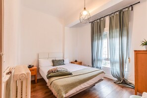 4 dormitorios, tabla de planchar con plancha, wifi gratis y ropa de cama