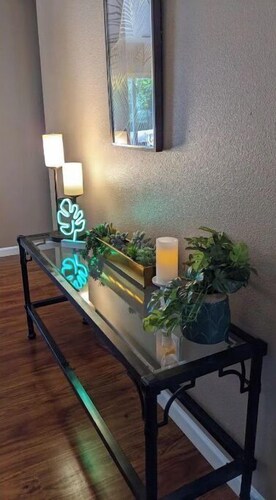 Chic 3/2 Private Firepit and Bunkroom Near Dwntn