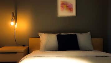 2 bedrooms, iron/ironing board, travel crib, free WiFi