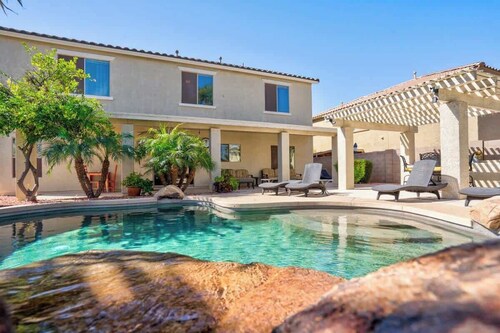 Home w/ Heated Pool | Min to Spring Training | Game Room